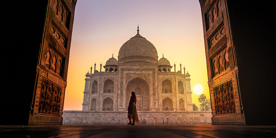 Marvel at the iconic Taj Mahal’s majestic beauty